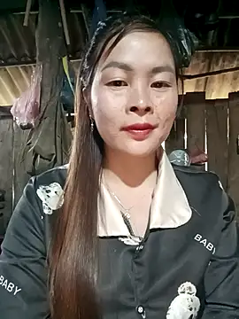 Snapshot of Bling_sexy chatting on February 11, 2026, 1:21 am Bling sexy online show from February 11, 2026, 1:21 am