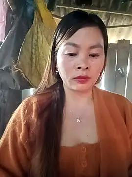 Snapshot of Bling_sexy chatting on February 20, 2026, 7:10 am Bling sexy online show from February 20, 2026, 7:10 am