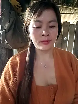 Snapshot of Bling_sexy chatting on March 2, 2026, 1:08 am Bling sexy online show from March 2, 2026, 1:08 am