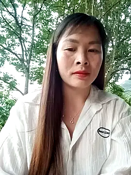 Bling sexy online show from April 12, 2026, 11:26 am