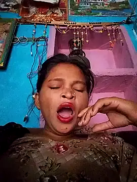 Snapshot of Jyoti_rathor chatting on June 4, 2026, 1:11 am Jyoti rathor online show from June 4, 2026, 1:11 am
