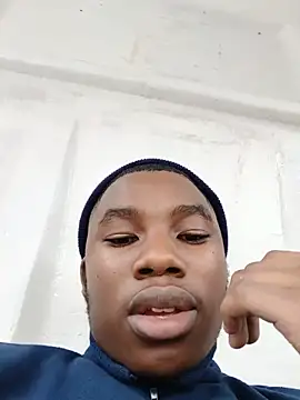 Snapshot of niveyguy chatting on May 8, 2026, 7:46 am niveyguy online show from May 8, 2026, 7:46 am