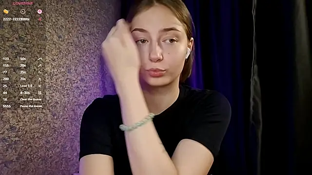 MousyHello online show from April 20, 2026, 3:37 pm