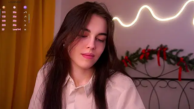 Snapshot of MirnaTellado chatting on February 14, 2026, 6:26 pm MirnaTellado online show from February 14, 2026, 6:26 pm