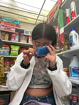 Snapshot of StrawberryPink_ chatting on February 27, 2026, 11:32 am StrawberryPink online show from February 27, 2026, 11:32 am