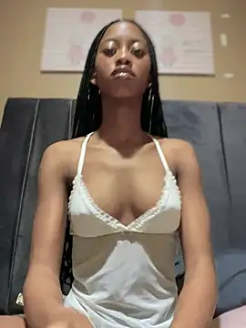 Snapshot of diamond_Ines chatting on February 5, 2026, 12:37 am diamond Ines online show from February 5, 2026, 12:37 am