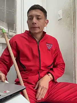 santiObrero online show from March 18, 2026, 5:38 pm