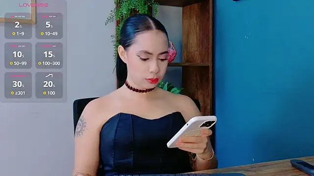 Sienna-Gold online show from February 24, 2026, 1:42 pm