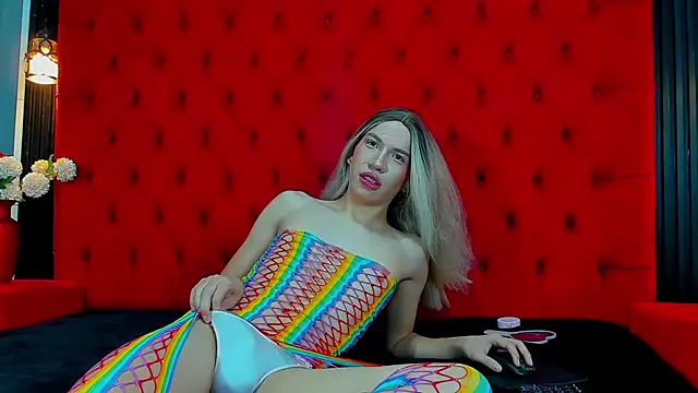 zoe rei online show from March 19, 2026, 1:15 pm