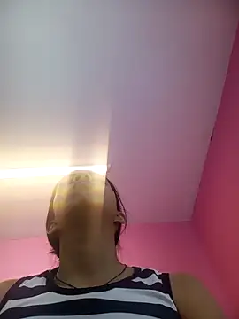 mitzukywinteer online show from February 6, 2026, 8:12 pm