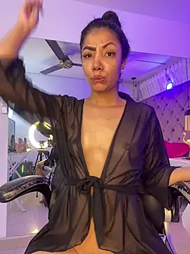Auri   online show from July 15, 2026, 7:41 pm