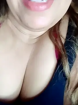 Snapshot of Naughty-Yousra chatting on March 1, 2026, 12:07 pm Naughty-Yousra online show from March 1, 2026, 12:07 pm