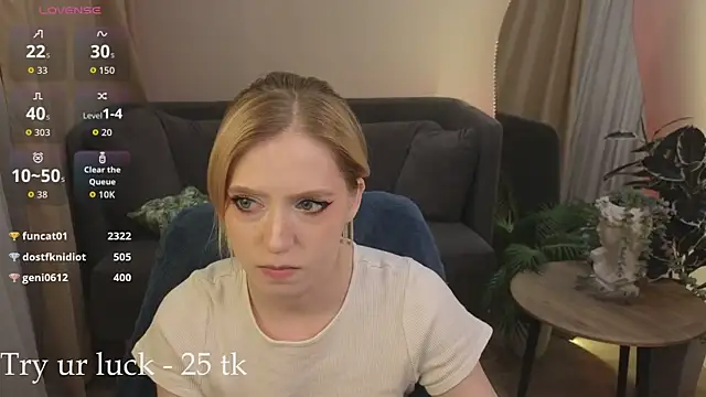 MoonlightAsuna online show from April 18, 2026, 7:18 pm