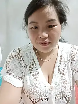 Snapshot of nana_nana99 chatting on July 5, 2026, 6:37 pm nana nana99 online show from July 5, 2026, 6:37 pm