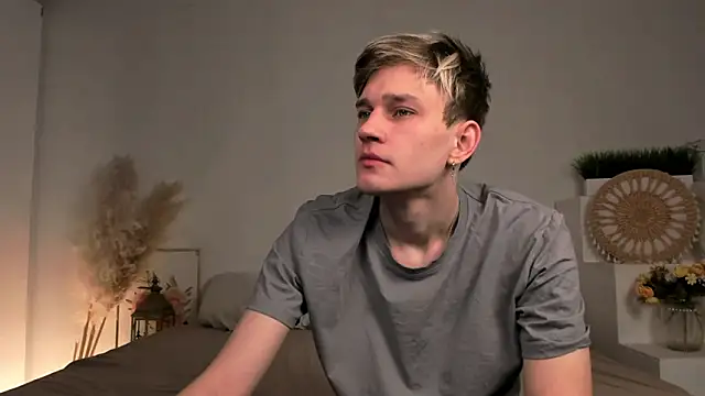 Snapshot of Volan_Starts chatting on February 9, 2026, 4:05 am Volan Starts online show from February 9, 2026, 4:05 am