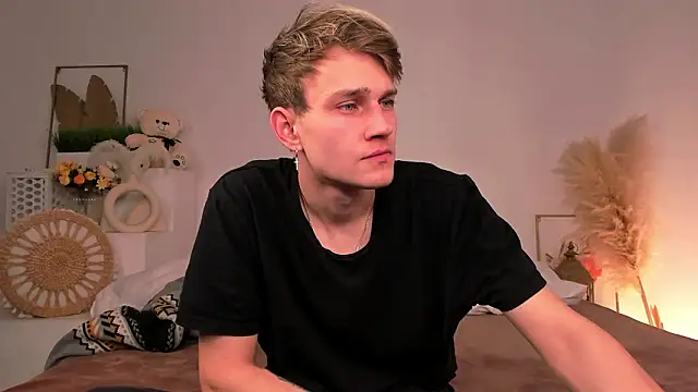 Snapshot of Volan_Starts chatting on February 27, 2026, 12:05 pm Volan Starts online show from February 27, 2026, 12:05 pm