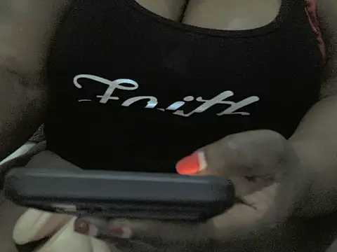 champers1234 online show from April 15, 2026, 7:32 pm