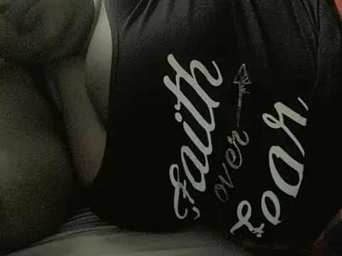 champers1234 online show from April 17, 2026, 5:43 am