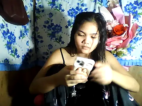 PinaySkinnyJust18 online show from May 23, 2026, 7:07 pm