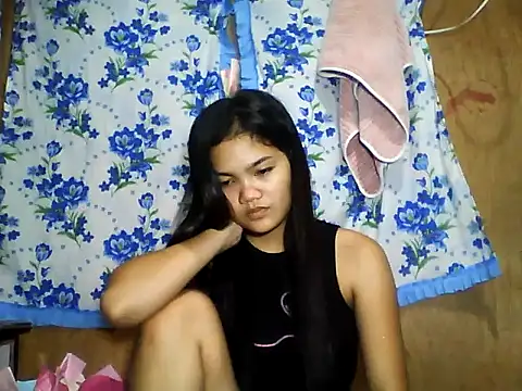 PinaySkinnyJust18 online show from June 2, 2026, 10:23 pm