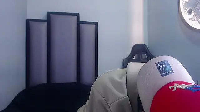 Dogan Renzo0 online show from February 28, 2026, 11:44 am