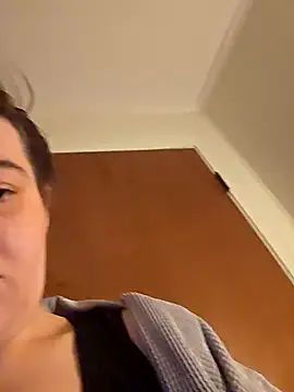 Ashlovescannabis online show from February 20, 2026, 4:40 pm