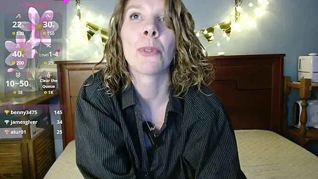 Daisy Lovely online show from April 14, 2026, 5:57 am