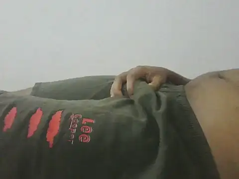 Snapshot of straightnd chatting on February 23, 2026, 5:10 pm straightnd online show from February 23, 2026, 5:10 pm