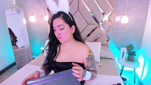 Snapshot of KathiaJenner chatting on February 11, 2026, 12:10 pm KathiaJenner online show from February 11, 2026, 12:10 pm