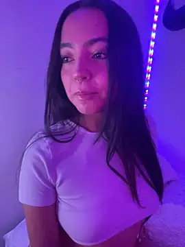 Snapshot of laraa_rous chatting on February 12, 2026, 1:22 am laraa rous online show from February 12, 2026, 1:22 am