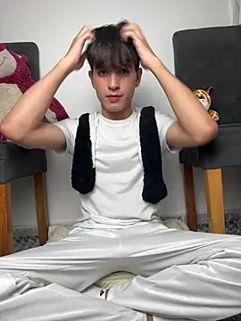 Naim TheKing online show from February 3, 2026, 1:48 am