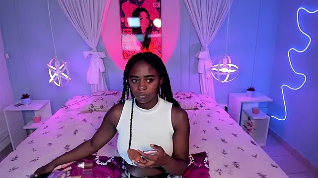 Snapshot of naomi_campell chatting on February 19, 2026, 8:05 pm naomi campell online show from February 19, 2026, 8:05 pm