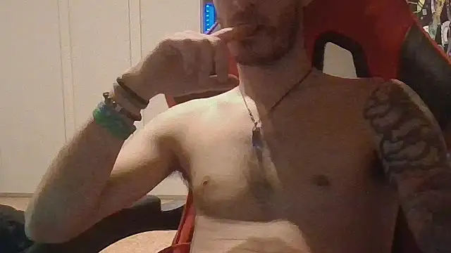 Snapshot of PsyLeo96 chatting on January 16, 2026, 11:42 pm PsyLeo96 online show from January 16, 2026, 11:42 pm