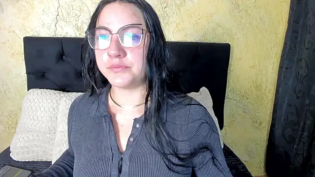 Snapshot of JeniferPowell_nm chatting on February 23, 2026, 7:11 pm JeniferPowell nm online show from February 23, 2026, 7:11 pm