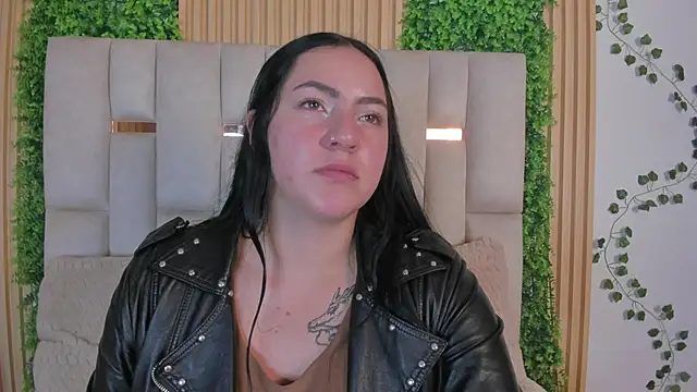 JeniferPowell nm online show from April 15, 2026, 7:32 pm