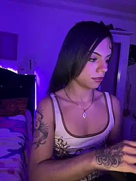 Snapshot of andyy_x chatting on July 17, 2026, 11:31 pm andyy x online show from July 17, 2026, 11:31 pm