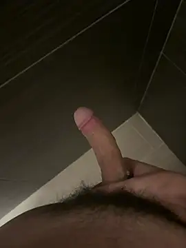 Snapshot of ELPOLLANF chatting on February 18, 2026, 1:45 am ELPOLLANF online show from February 18, 2026, 1:45 am