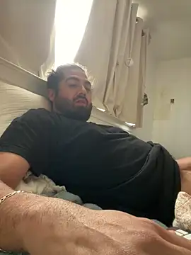 latinflarovs online show from April 4, 2026, 3:20 pm