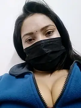 hotpooja1 online show from January 17, 2026, 3:50 pm