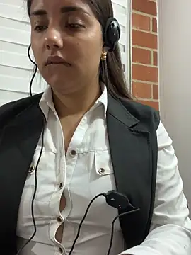 A-uroora online show from February 13, 2026, 7:26 am