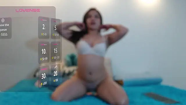 RaivenMoon  online show from February 15, 2026, 5:04 am