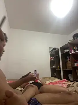 Snapshot of casal_prosperar chatting on March 2, 2026, 1:29 pm casal prosperar online show from March 2, 2026, 1:29 pm