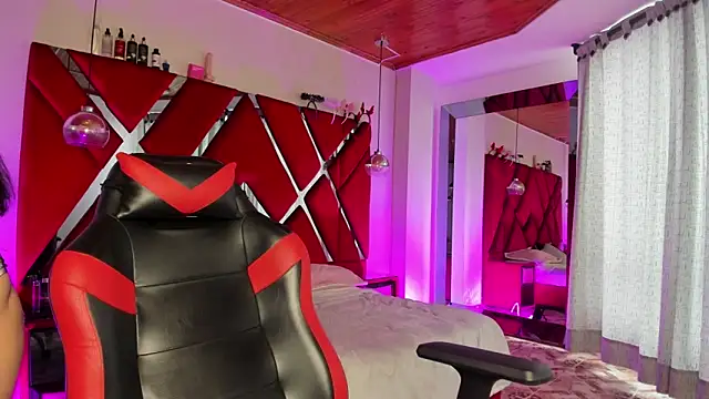 Lucia 24x online show from March 20, 2026, 1:16 pm