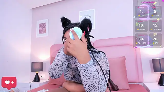 sexy curlylady online show from February 11, 2026, 8:36 pm