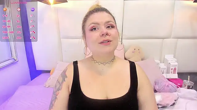 Snapshot of Martina_armos chatting on June 11, 2026, 1:31 pm Martina armos online show from June 11, 2026, 1:31 pm