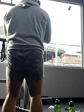 michell veryhot online show from April 18, 2026, 12:20 pm