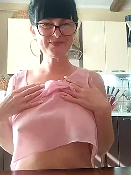AliceSwan57 online show from June 25, 2026, 6:07 am
