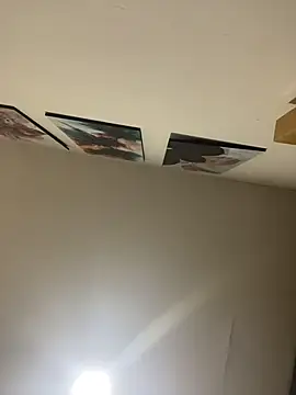 JuliaaVega online show from April 1, 2026, 11:55 am