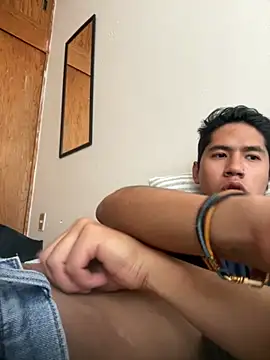 Jleonardolr online show from February 14, 2026, 7:54 pm