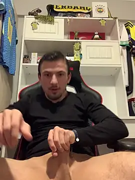 Snapshot of cengizbora chatting on January 31, 2026, 8:29 pm cengizbora online show from January 31, 2026, 8:29 pm